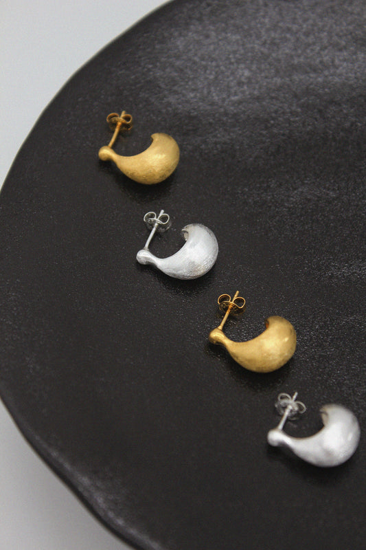 PEBBLE GLOW HOOP EARRINGS (GOLD)