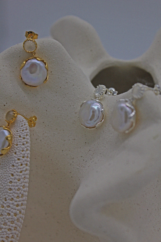 PEARL & MOONSTONE EARRINGS (SILVER)