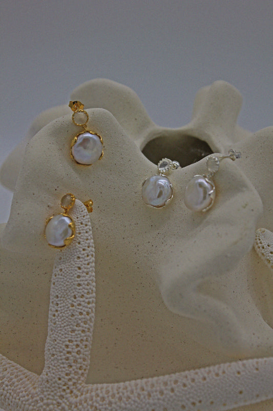 PEARL & MOONSTONE EARRINGS (GOLD)