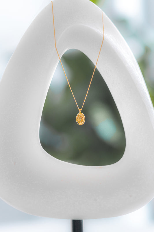 STAR NECKLACE