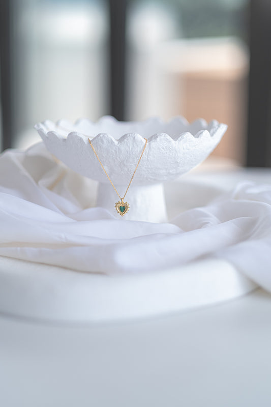 HEART GEMSTONE NECKLACE (GOLD)