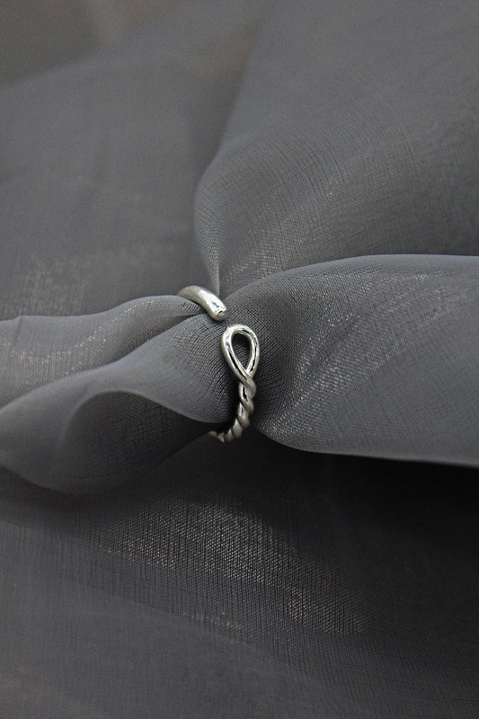 KNOT RING