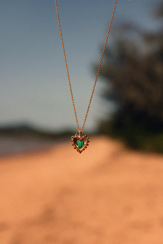 HEART GEMSTONE NECKLACE (GOLD)