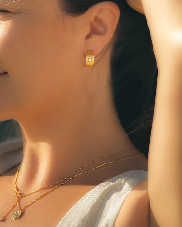 MOONLIT STAR NECKLACE (GOLD)