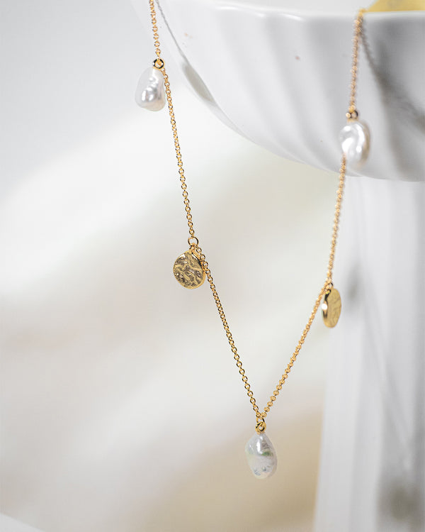 MOONLIT TIDE NECKLACE (GOLD)